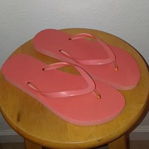 Ladies flip flops